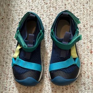 Teva Kids Outflow Universal Water Shoes - size 11